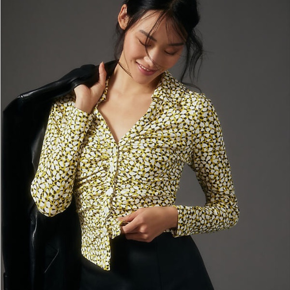 Maeve by Anthropologie Ruched Abstract Print Button Front Knit Top - XS